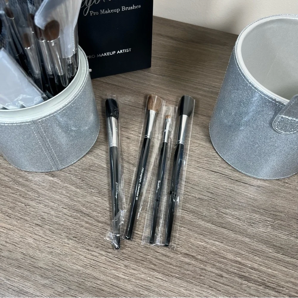 Bueart Design 36 Piece PRO Grade Pony Goat Synthetic Makeup Brush Set & Holder
